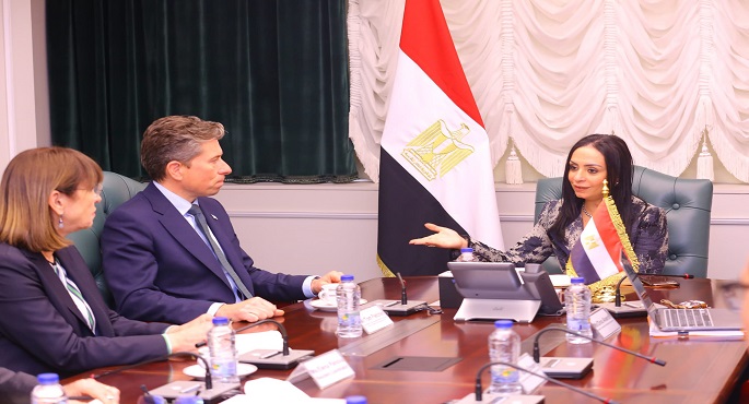 وزيرة التضامن الاجتماعى تلتقي وكيل الأمين العام للأمم المتحدة ومنسق الإغاثة الطارئة
