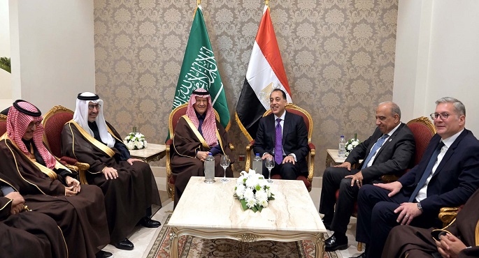 على هامش  “إيجبس 2025”.. رئيس الوزراء يؤكد حرص مصر على تعزيز التعاون مع السعودية بقطاع الطاقة