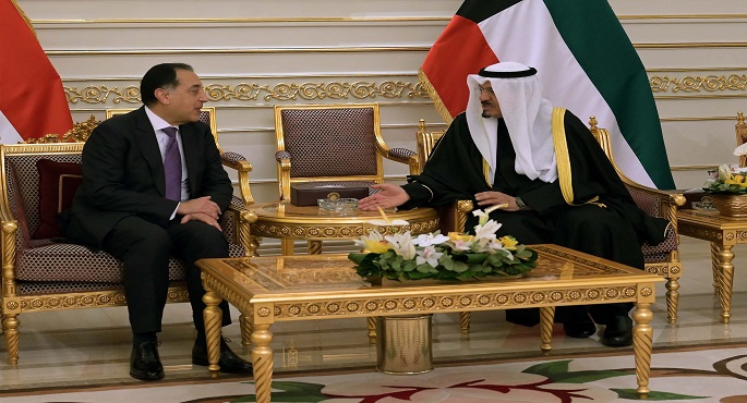 بالصور.. رئيس الوزراء يصل الكويت في زيارة رسمية لتعزيز مجالات التعاون المشترك