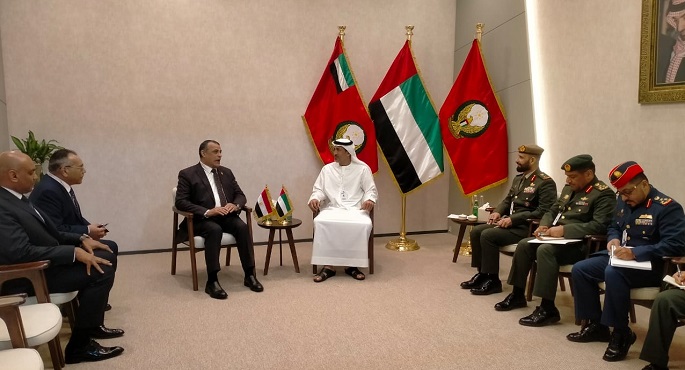 بالصور.. وزير الدولة للإنتاج الحربى يلتقى وزير الدولة لشؤون الدفاع الإماراتى