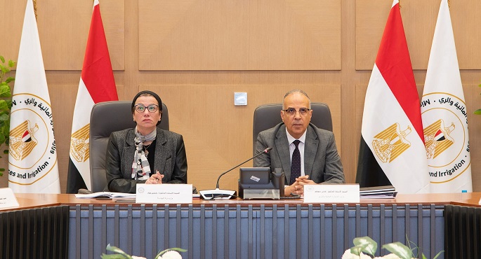 بالصور.. وزير الرى: إنهاء إجراءات ودراسات طلبات المستثمرين الراغبين فى ترخيص أعمال بالمنطقة الشاطئية