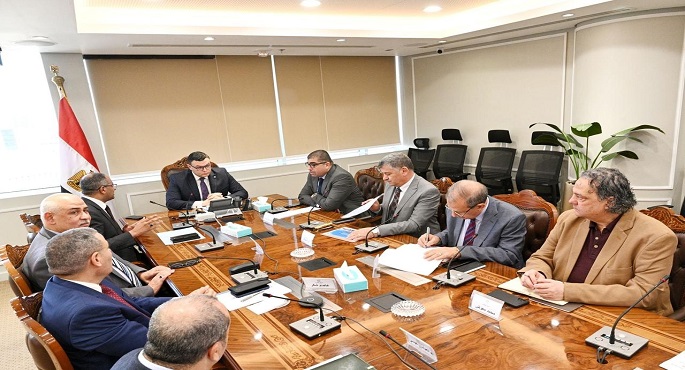 بالصور .. وزير الإسكان يتابع الموقف التنفيذى لمشروعات المبادرة الرئاسية “حياة كريمة”
