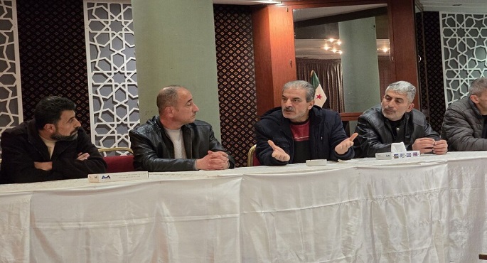اللجنة الأمنية فى اللاذقية تجتمع مع وجهاء وأعيان الدالية والقطيلبية لتلسيم السلاح