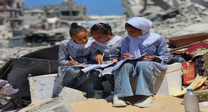 الأونروا: 260 ألف طفل فى غزة التحقوا بالتعليم عن بعد منذ بداية العام