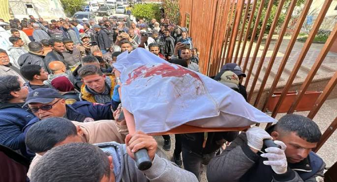 استشهاد فلسطينيين وإصابة 3 بنيران مسيرات إسرائيلية فى غزة