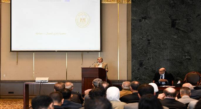وزيرة البيئة:لا وجود لإنشاءات خرسانية لإقامة فنادق بمنطقة حنكوراب بالبحر الأحمر