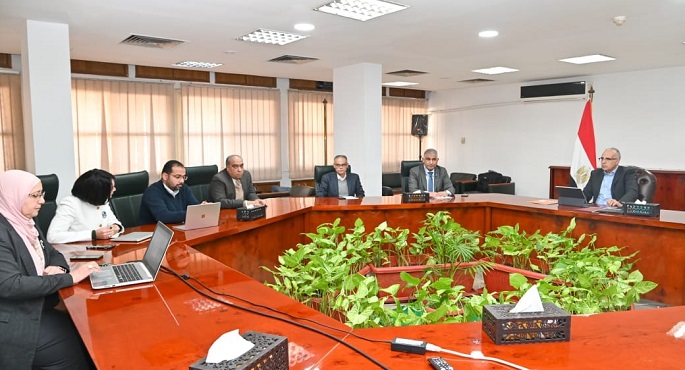 وزير الرى: استخدام نظم الرى الحديثة سيؤدى لترشيد المياه وزيادة الإنتاجية الزراعية ودخل المزارعين