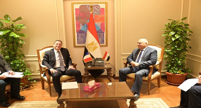 كامل الوزير يبحث مع السفير الفرنسى بالقاهرة المخطط الزمنى لبدء انشاء مجمع الستوم الصناعى ببرج العرب