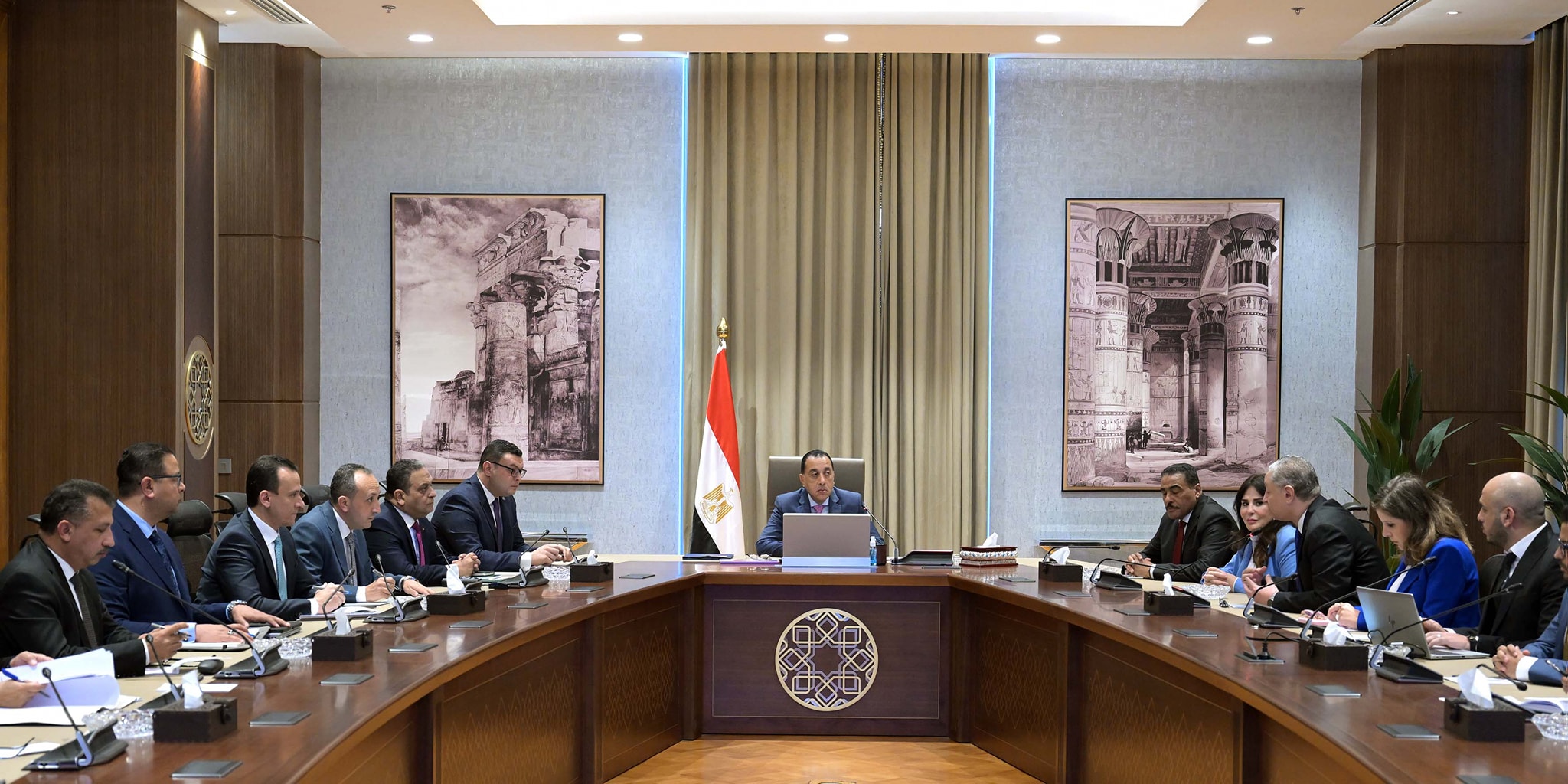 رئيس الوزراء يتابع أعمال تطوير الساحل الشمالى الغربى من غرب رأس الحكمة لشرق مطروح