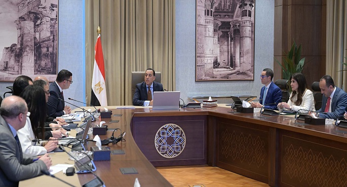 رئيس الوزراء يستعرض سيناريوهات استغلال منطقة مربع الوزارات الحكومية وإحياء القاهرة الخديوية