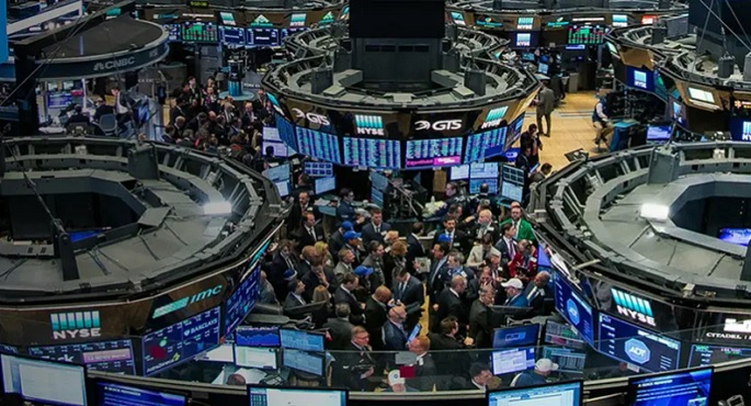 الأسهم الأمريكية تصعد لمستويات قياسية وسط تفاؤل بشأن اتفاق تجارى محتمل مع أوروبا