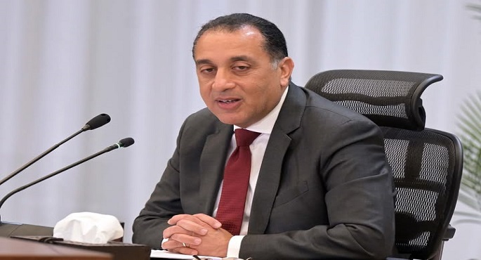 رئيس الوزراء يهنئ الرئيس السيسى وشيخ الأزهر بحلول عيد الفطر المبارك