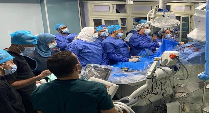 الصحة تُعلن تدشين مشروع زرع الصمام الرئوى عن طريق القسطرة بمعهد القلب