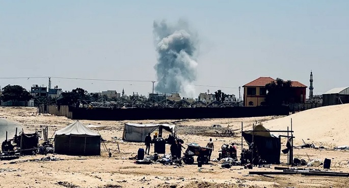 قوات الاحتلال تنسف مبانى سكنية شمال غربى مدينة رفح الفلسطينية