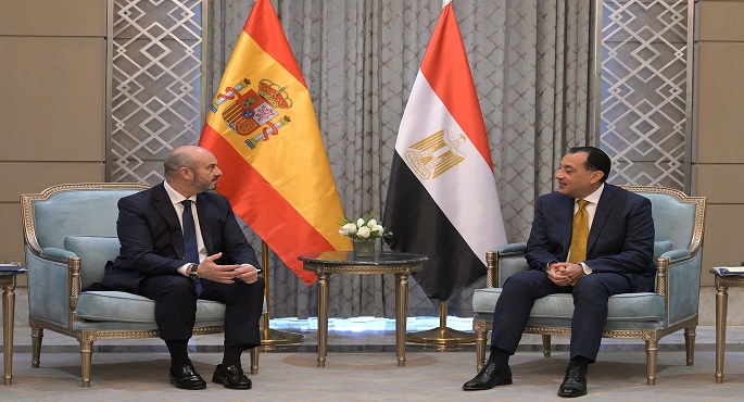 مدبولى يبحث مع رئيس مجلس الشيوخ الإسبانى تعزيز العلاقات الثنائية