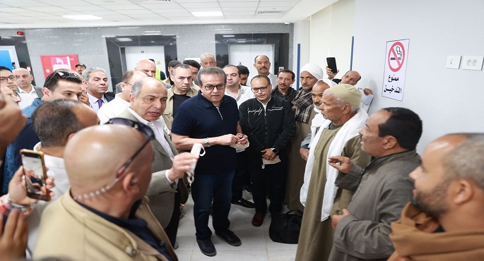 بالصور.. وزير الصحة ومحافظ المنيا يتفقدان مستشفى العدوة المركزى