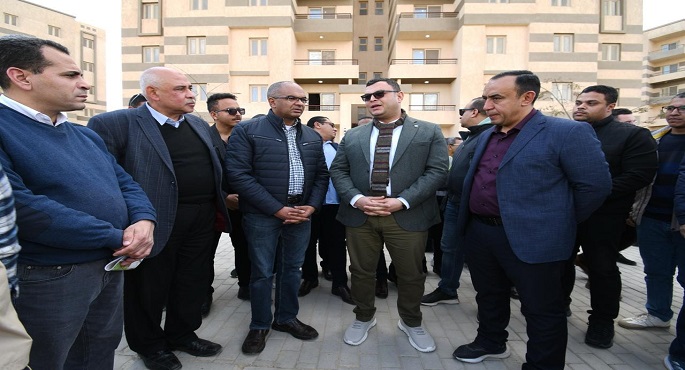 وزير الإسكان يتفقد وحدات “سكن لكل المصريين” بمدينة 15 مايو