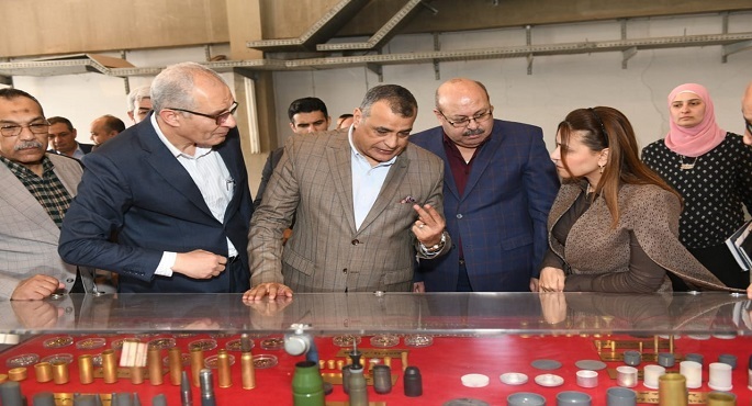 وزير الدولة للإنتاج الحربى يتفقد خطوط الإنتاج و مراحل التصنيع بشركة أبو زعبل للصناعات المتخصصة