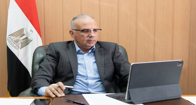 وزير الرى يؤكد ضرورة التزام كل إدارة رى بالحصص المائية المقررة لها