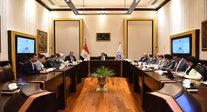 وزير الصحة يعقد اجتماعًا بشأن مشروع إنشاء شبكة وطنية متكاملة للباثولوجيا الرقمية