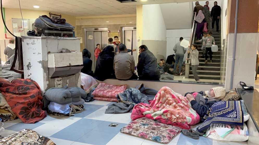 شهيدان فلسطينيان بـ”المواصى” و5 مصابين بمدينة غزة.. والاحتلال يجبر الآلاف على النزوح فى خان يونس