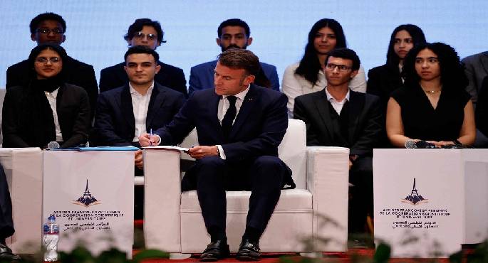 ماكرون: مصر بلد الحضارة وتتمتع برأس المال البشرى وهى الأكثر شبابا
