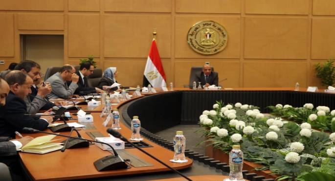 وزير الكهرباء يتابع مستجدات تنفيذ خطة العمل وتوفير التغذية لفصل الصيف