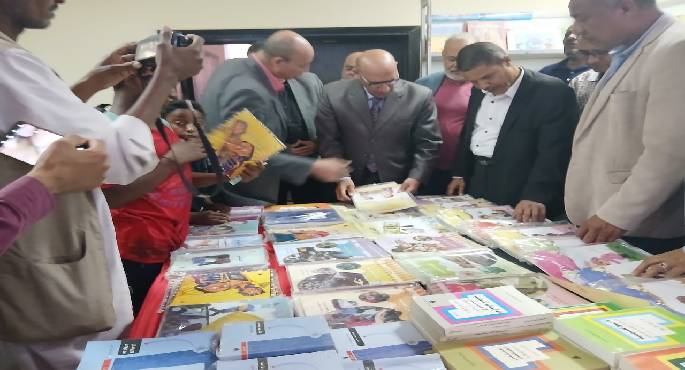 افتتاح الدورة الثانية لمعرض شلاتين للكتاب بقصر ثقافة الشلاتين