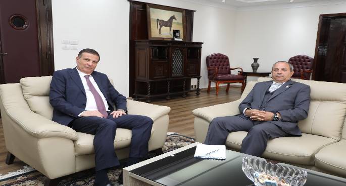 وزير الزراعة يبحث مع محافظ بورسعيد ملف تقنين الأراضى وتعزيز الخدمات البيطرية والإرشاد