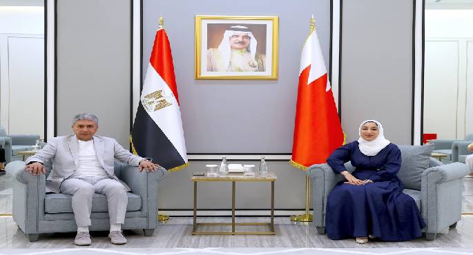 وزير السياحة يبحث فى البحرين شراكة كبرى لفتح آفاق جديدة للتكامل السياحى والاستثمارى