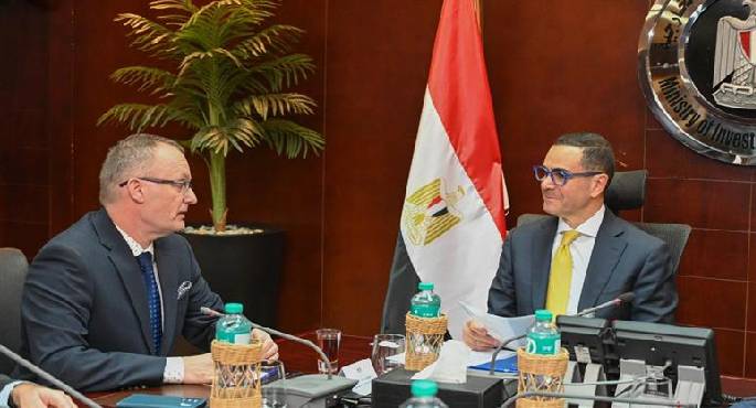 وزير الاستثمار يبحث مع سفير التشيك بالقاهرة التعاون الاقتصادى والاستثمارى