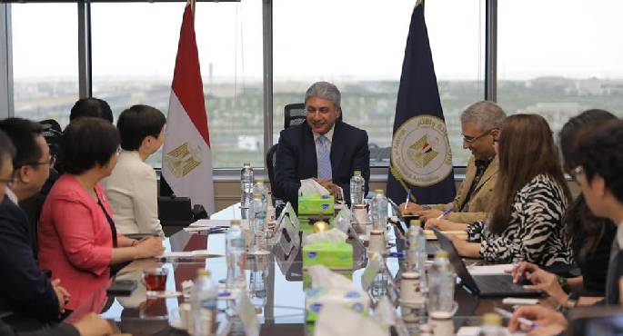 وزير السياحة والآثار يبحث التعاون المشترك مع نائب عمدة بلدية شنغهاى