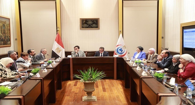 اللجنة الاستشارية العليا للتنمية البشرية تناقش خارطة طريق لإعداد الشباب المصرى للذكاء الاصطناعى