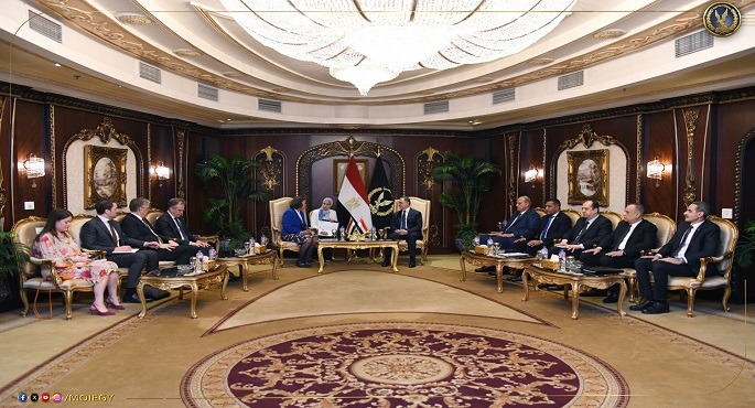 وزير الداخلية يبحث التعاون المشترك مع وزيرة الهجرة واللجوء الهولندية
