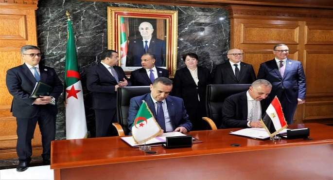 عبد العاطى يشهد التوقيع على مذكرة التفاهم بين “سونلغاز الجزائرية” و”السويدى” بمجال دعم مشروعات التنمية الكهربائية بالجزائر