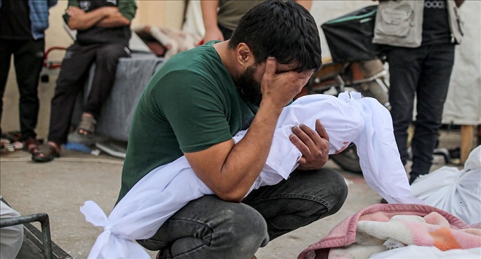 استشهاد 10 فلسطينيين بينهم أطفال في قصف الاحتلال على غزة وخان يونس