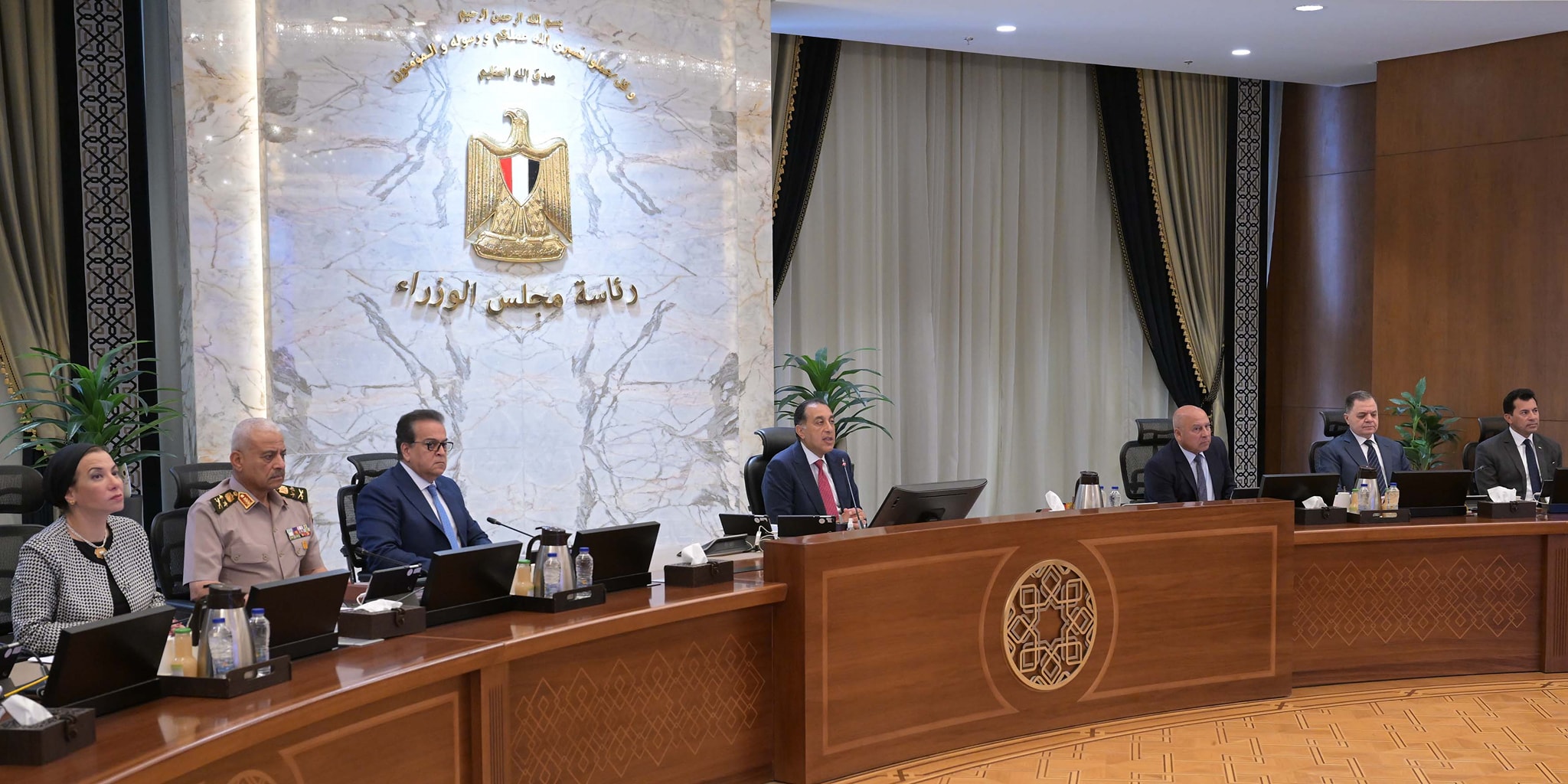 خلال اجتماع مجلس الوزراء .. مدبولى يعرب نيابة عن الحكومة عن خالص التعازى فى وفاة بابا الفاتيكان