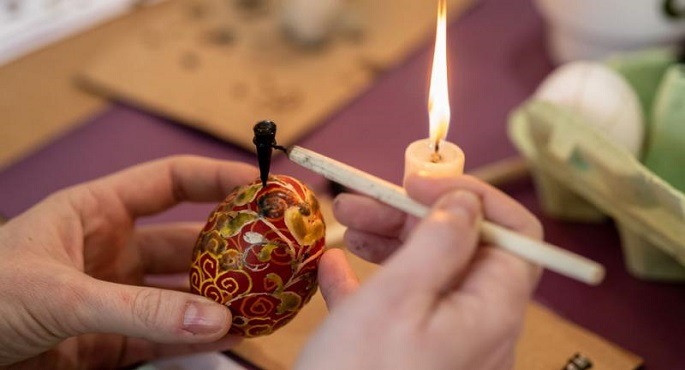 أقدم بيضة عيد فصح مزخرفة فى العالم