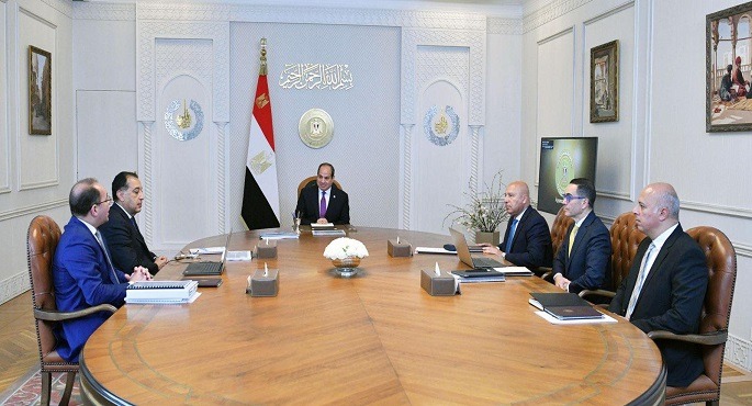 الرئيس السيسى يشدد على ضرورة منح القطاع الخاص الدور المحورى الرئيسى فى دفع عجلة الاقتصاد