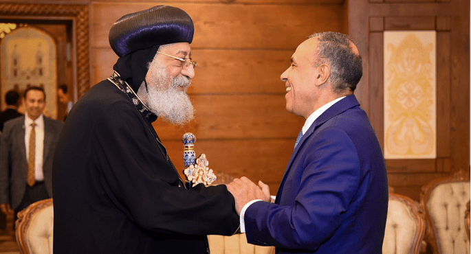 وزير الخارجية والهجرة يقدم التهنئة لقداسة البابا تواضروس الثانى بمناسبة عيد القيامة المجيد