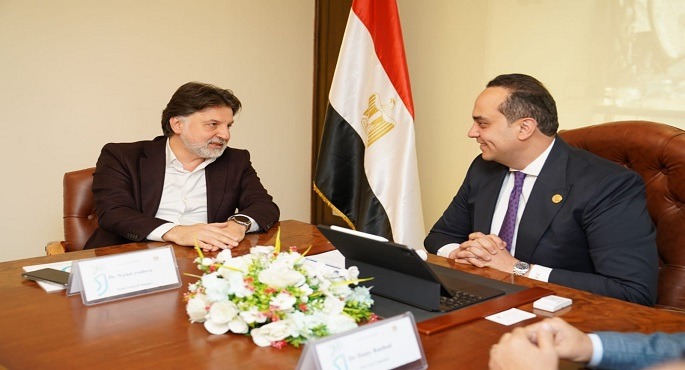 بالصور.. رئيس هيئة الرعاية الصحية يترأس اجتماعًا بوفد رفيع المستوى مع مجموعة مودست التركية