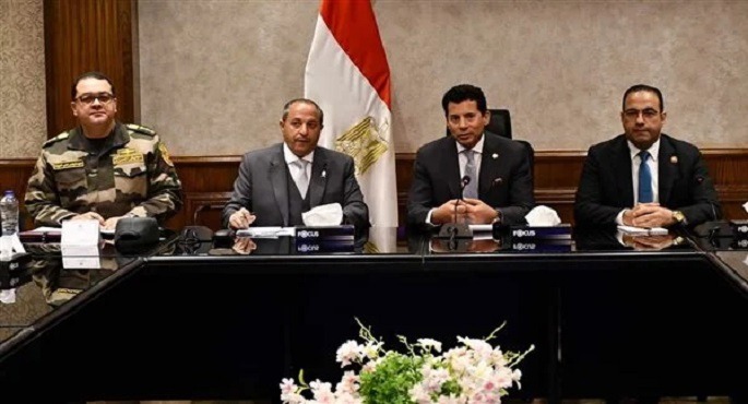 وزير الرياضة يبحث آخر مستجدات أعمال استاد المصرى الجديد فى بورسعيد