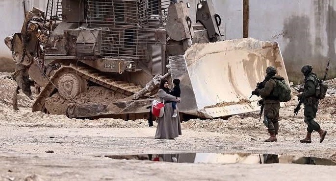 الاحتلال يواصل عدوانه على مدينة طولكرم ومخيميها لليوم الـ 89 على التوالى