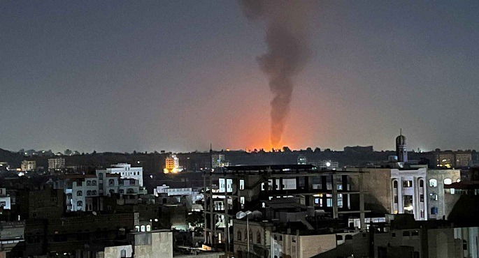 5 غارات أمريكية تستهدف مخازن أسلحة للحوثيين فى محيط صعدة