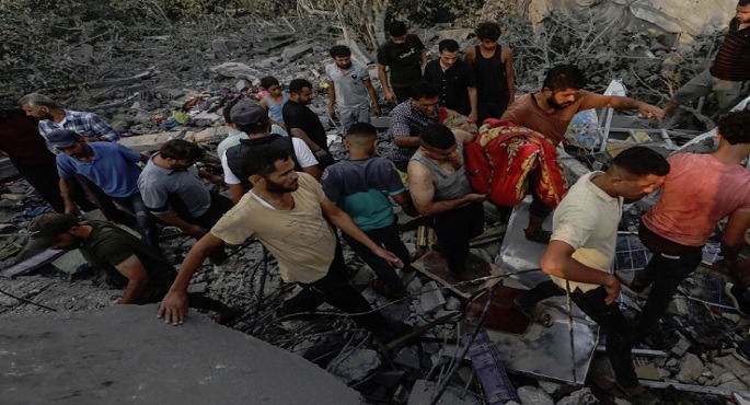 الصحة الفلسطينية: استشهاد 17 مواطنا وإصابة آخرين فى قصف الاحتلال الإسرائيلى على قطاع غزة