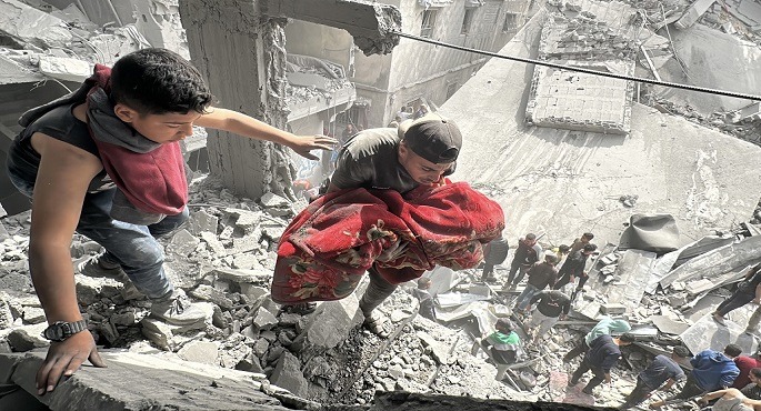 استشهاد 7 فلسطينيين إثر القصف الإسرائيلى المتوصل على جنوب غزة.. و103 شهداء منذ الفجر