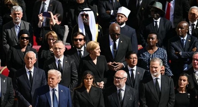 نيابة عن الرئيس السيسى.. وزير الأوقاف يحضر جنازة البابا فرنسيس وسط حضور مكثف من ملوك ورؤساء العالم