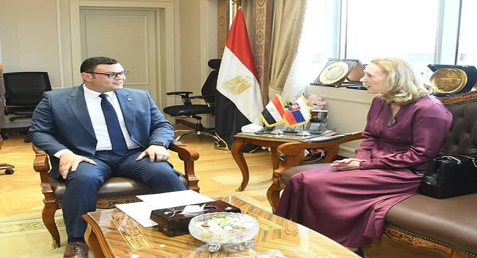 وزير الإسكان يبحث التعاون المشترك مع سلوفاكيا فى مجال إنشاء المدن الذكية