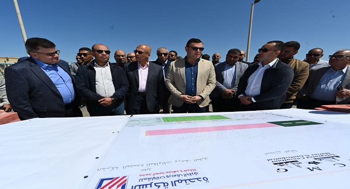 بالصور.. وزير الإسكان يتفقد مشروعات رفع كفاءة الكبارى و أعمال تطوير المداخل والبوابات بمارينا