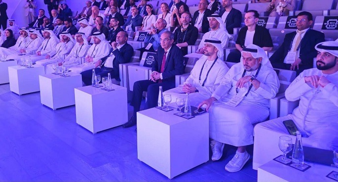وزير الاتصالات : نتوسع فى برامج تنمية القدرات المقدمة كمنح تدريبية مجانية